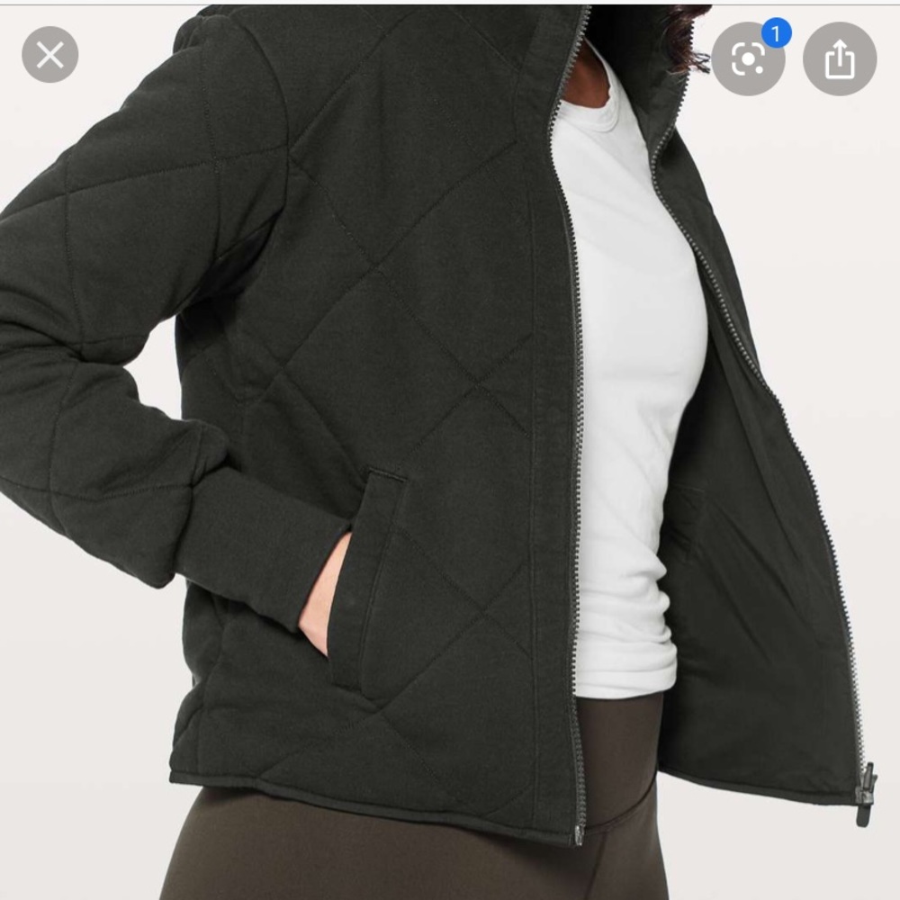 black reversible Lululemon Jacket NEVER WORN